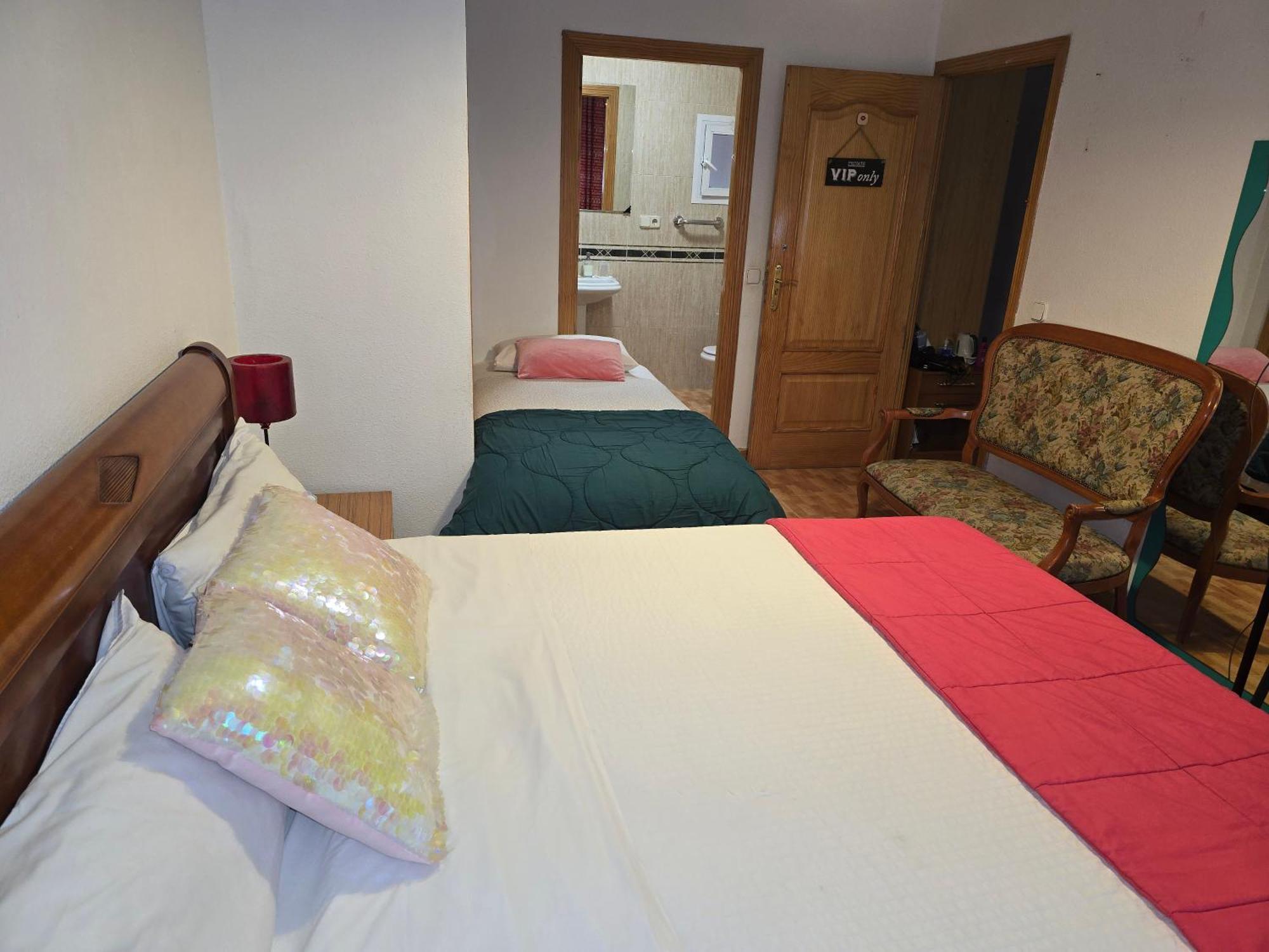 Acogedoras Habitaciones En Madrid Eksteriør bilde
